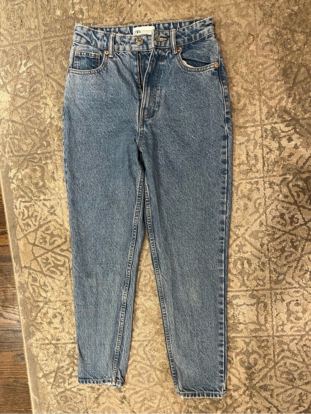 Zara Light Blue Distressed Women’s Jeans - Blue Denim Size 2